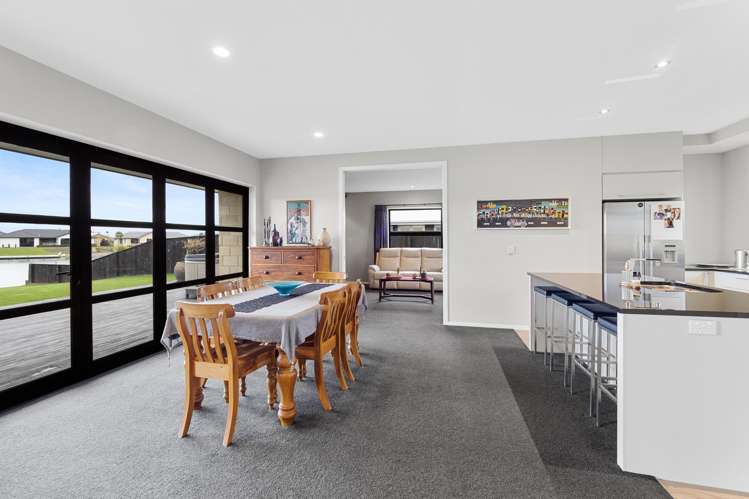 6 Trent Place Lake Hood_7