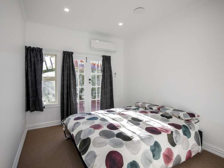 31 Royston Street North East Valley_14