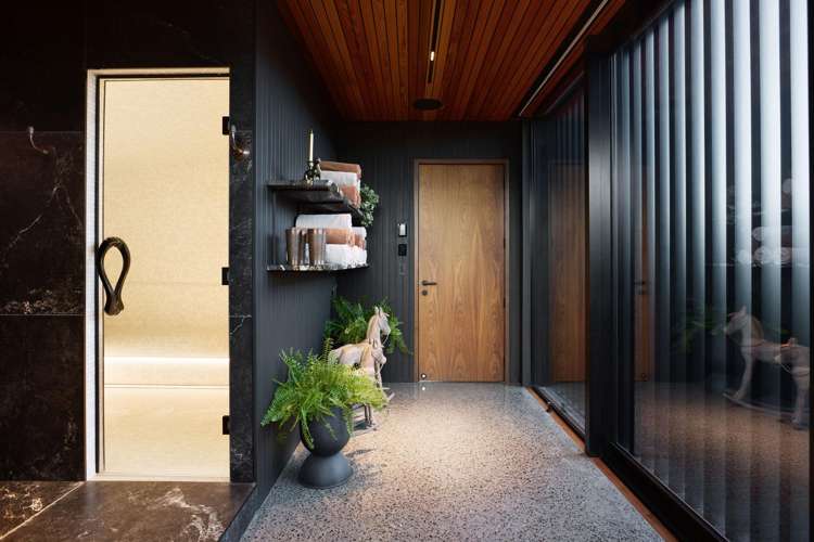 3 Meeanee Quay Westshore_20