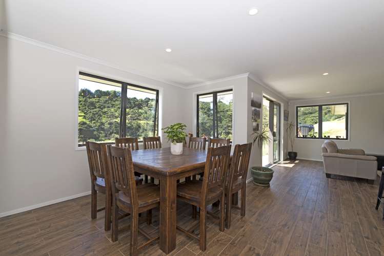 63b Manuka Grove Helensville_7