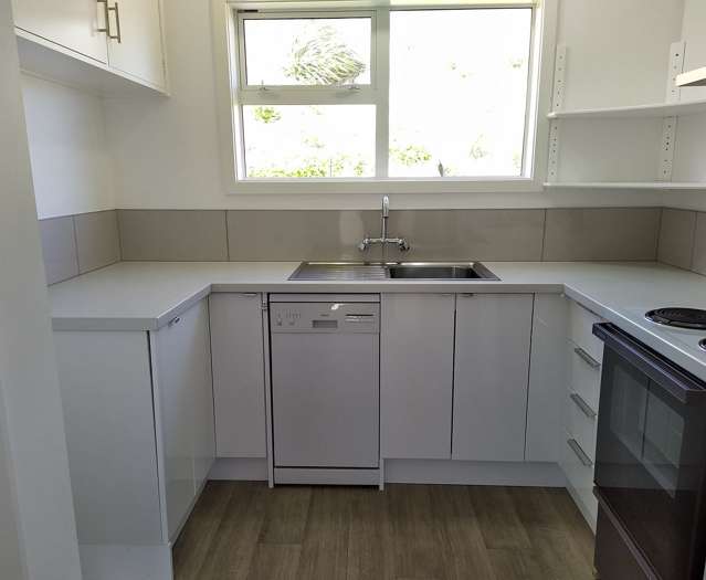 2/43 Edgecombe Street Newlands_2