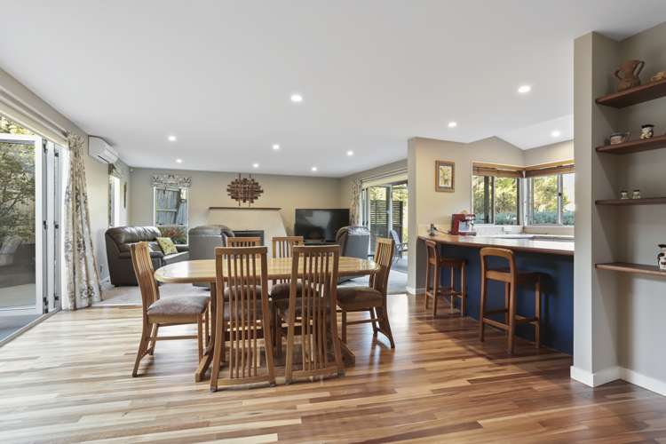 542d West Coast Road Oratia_9