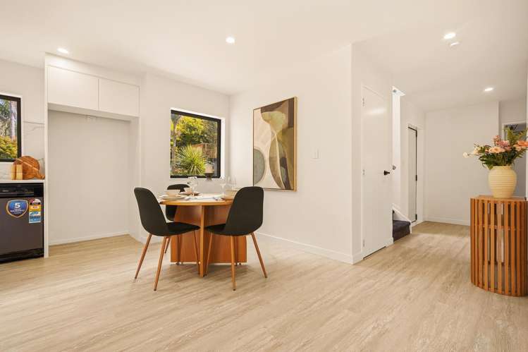27A Fairmount Road Titirangi_12