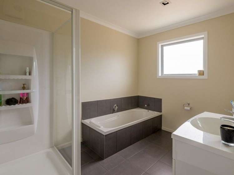 183 Park Avenue Waitarere Beach_8