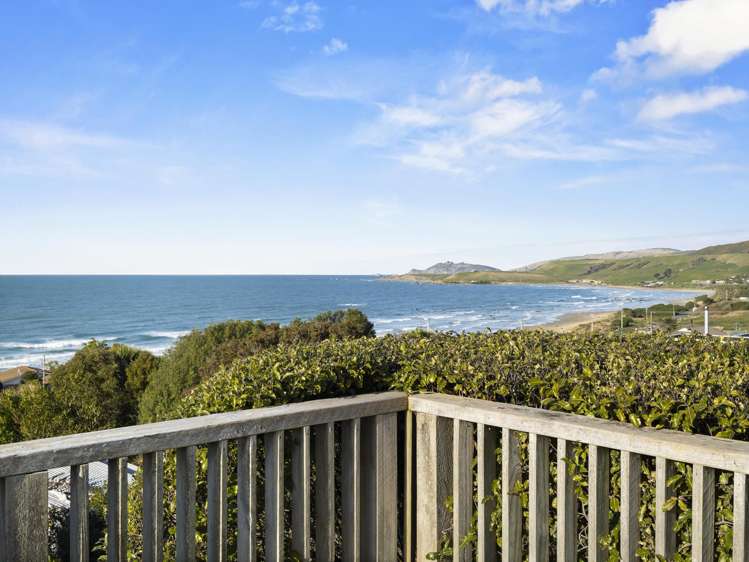 11 Rata Street Kaka Point_9