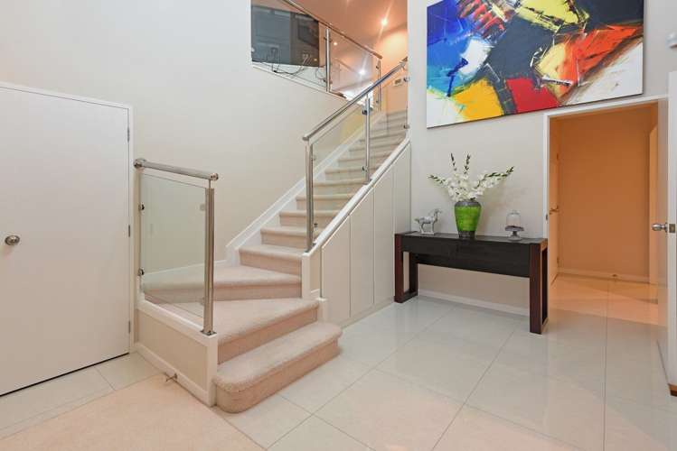 13 Fairhill Place Flat Bush_7