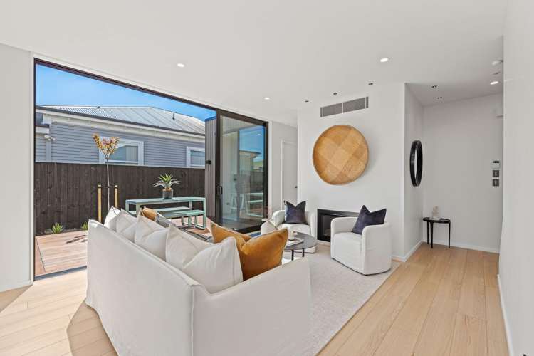 33 Clare Road Merivale_3