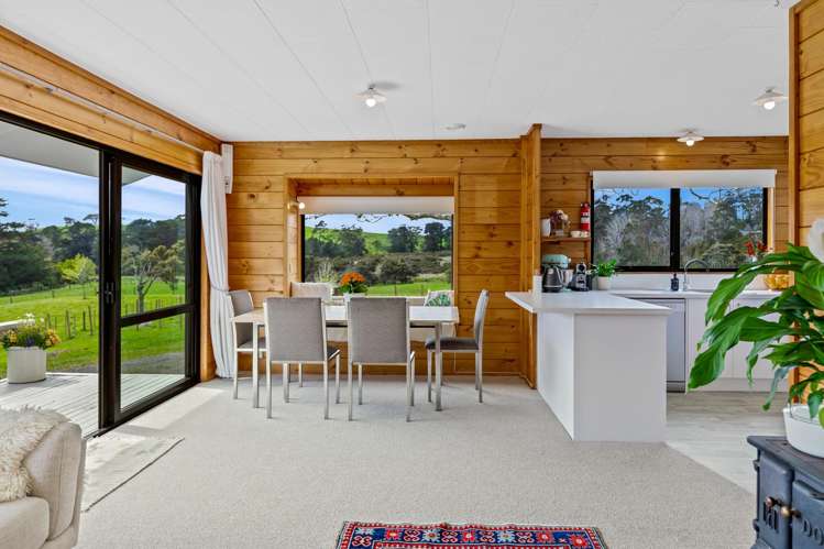 56 Aubrey Road Silverdale_9