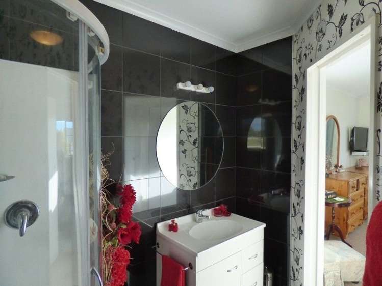 4 Glamorgan Avenue Tamatea_14