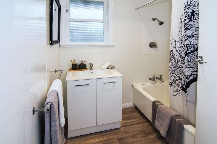 15 Jones Place Masterton_13