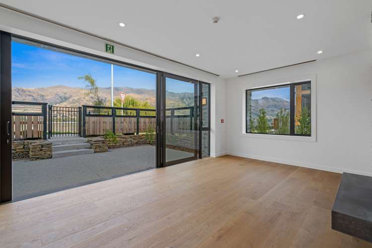 Apt 45 Marina Terrace, 65 Lakeside Road Wanaka_4