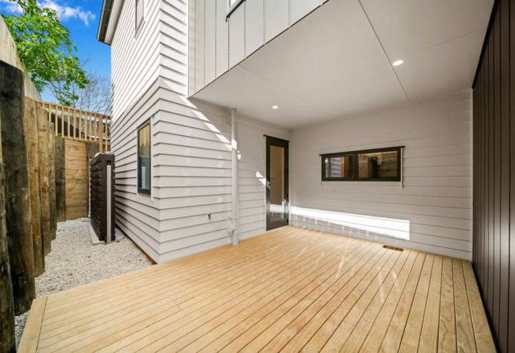 3/2 Dianthus Place Browns Bay_11