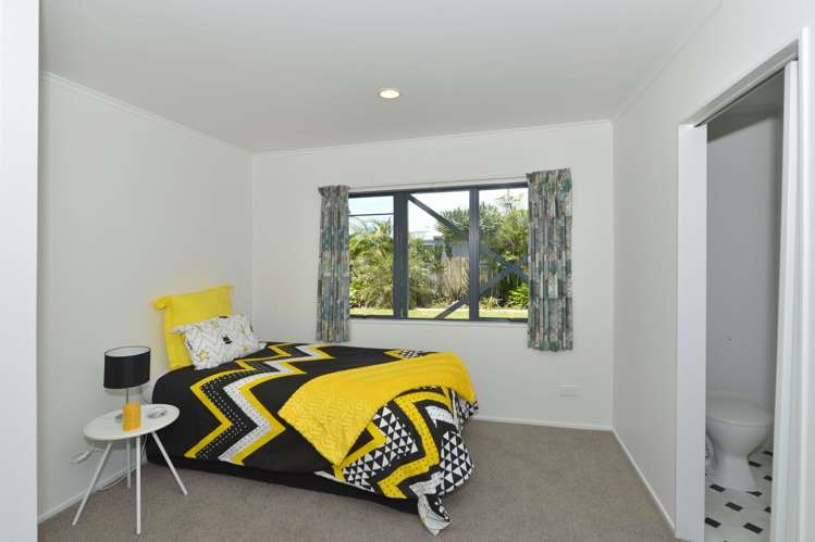 153 Church Street Onerahi_14