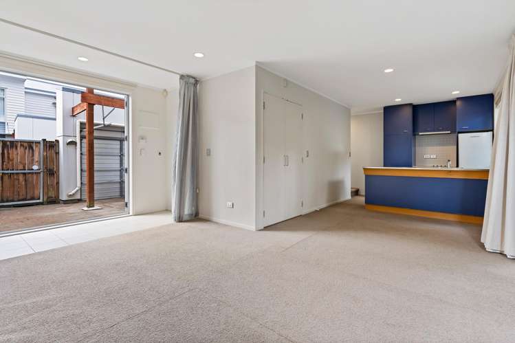 29/3 Wagener Place_1