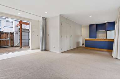 29/3 Wagener Place_1