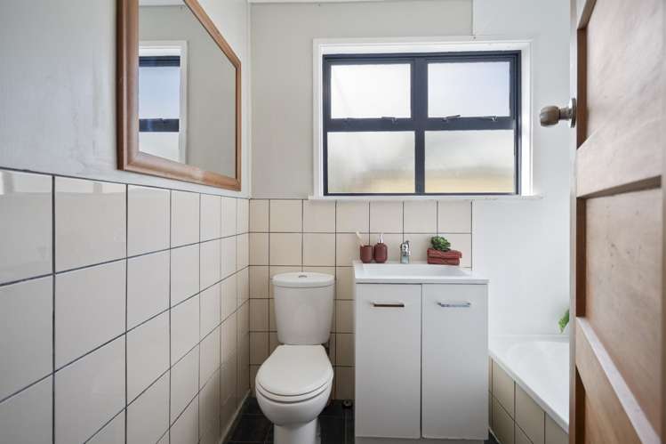 40 Andrew Avenue Roslyn_8