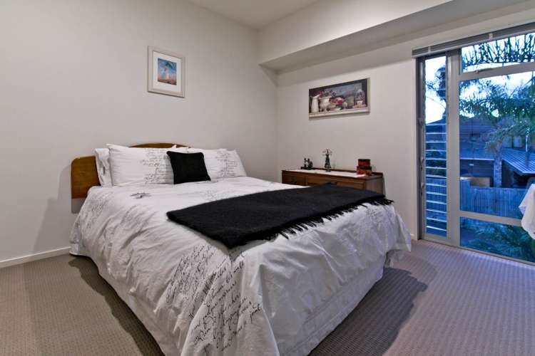 54 Penzance Road Mairangi Bay_19