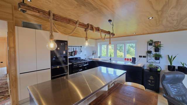 11 The Strand Okarito_4