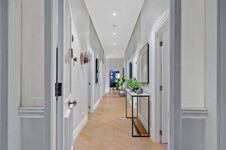 9 Shoal Bay Road Devonport_7