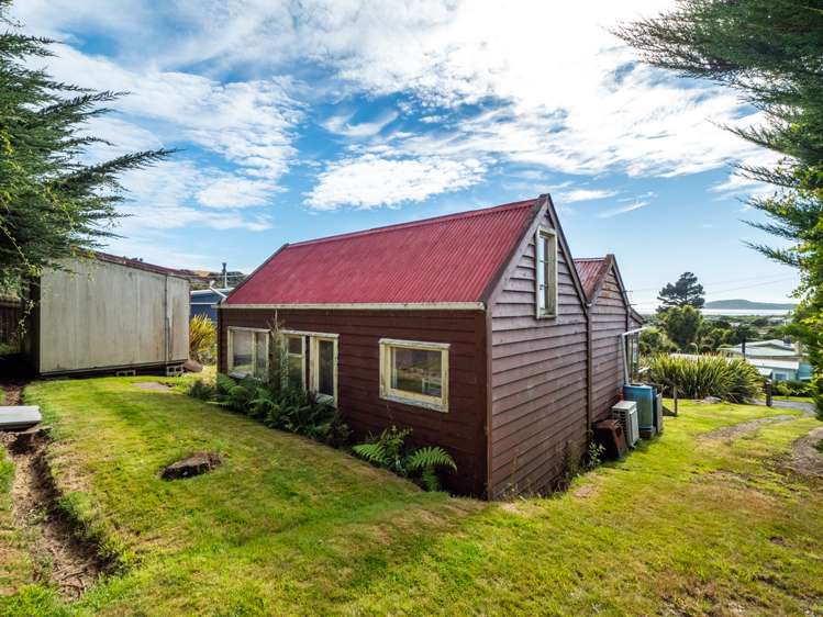 32 Peace Street Taieri Mouth_18