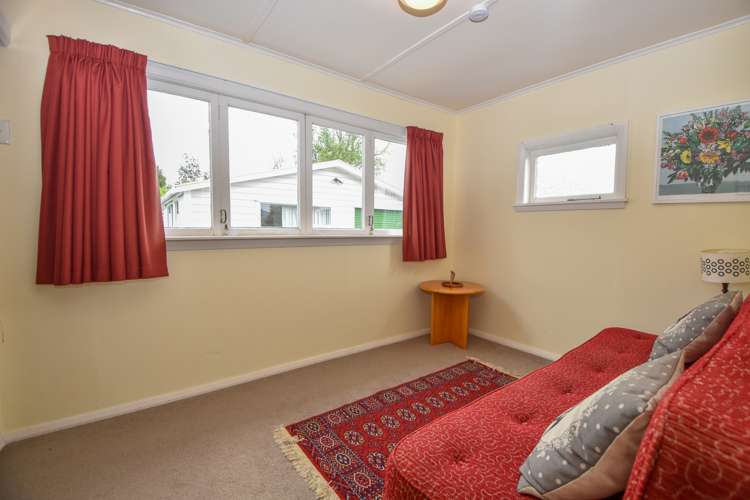 2 Davy Street Carterton_12