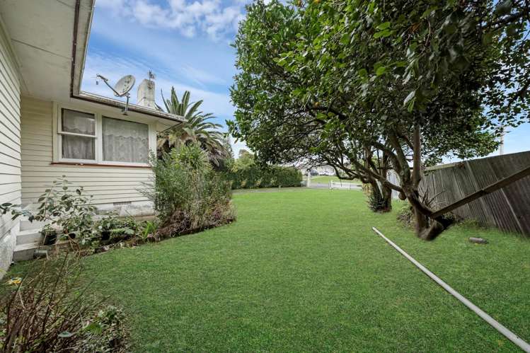 64 Fisher Crescent Otara_21