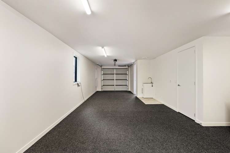 6 Cassino Terrace Mount Albert_18