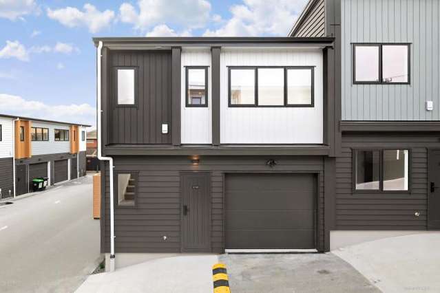 Freehold & Smartly Priced in Northcross