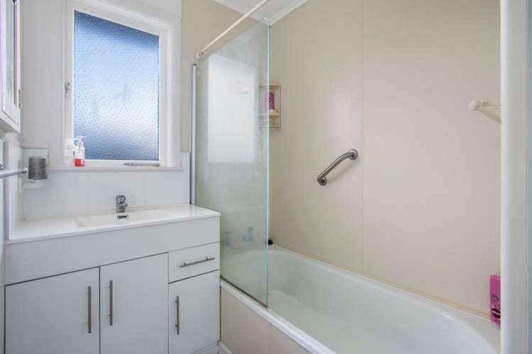 126B Main Road Katikati_11