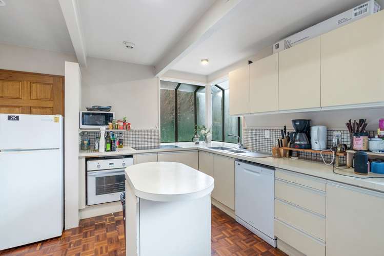 53 Arawata Terrace Fernhill/Sunshine Bay_7