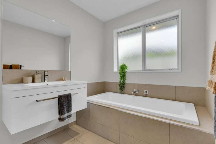 9 Ronaldson Lane Wigram_18