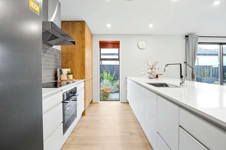 6 Kirkland Crescent Harewood_5