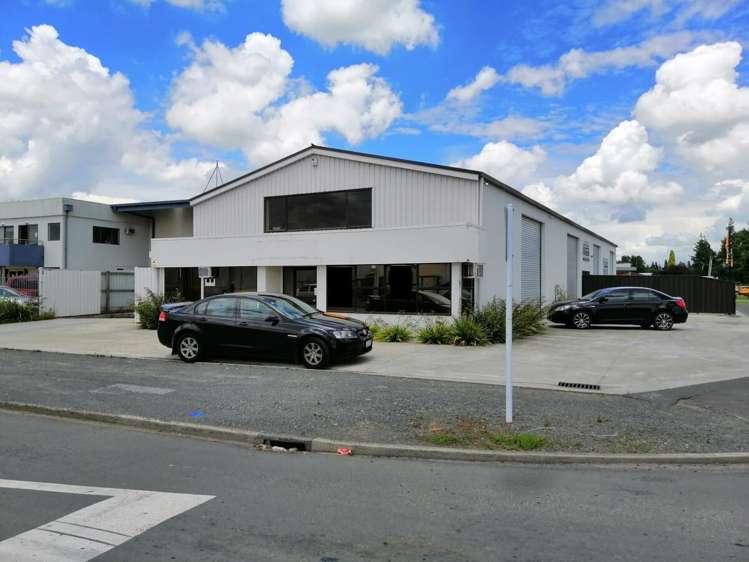 355 Kahikatea Drive_0