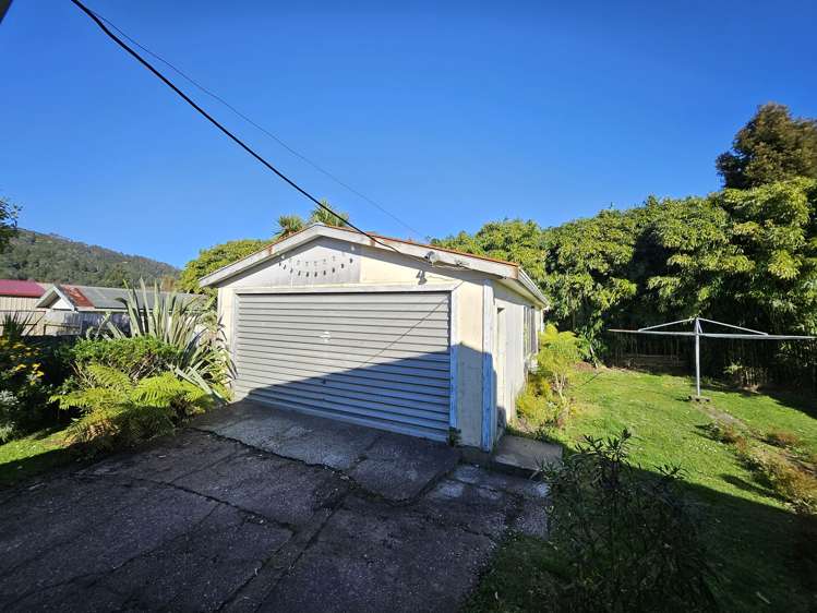 27 Inverness Street Dunollie_10