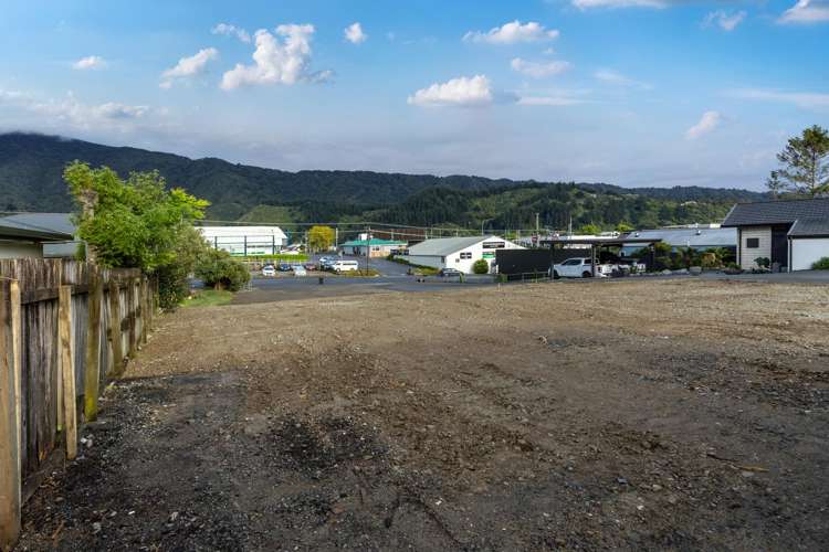 66 Wellington Street. Picton_9