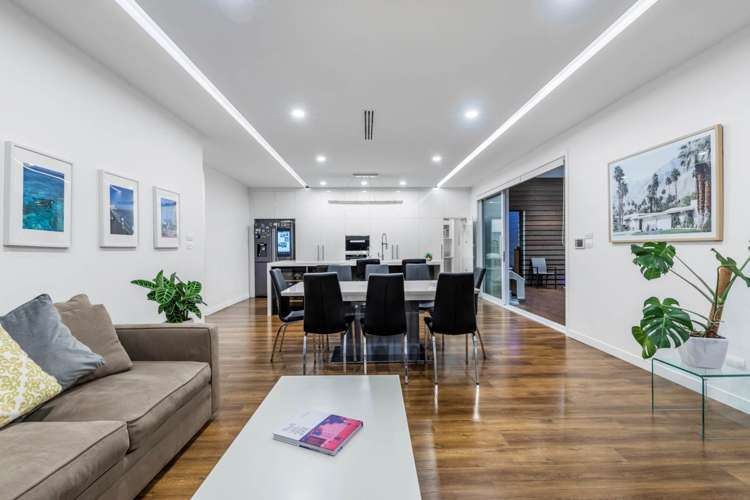 6 Throttle Close Dairy Flat_14