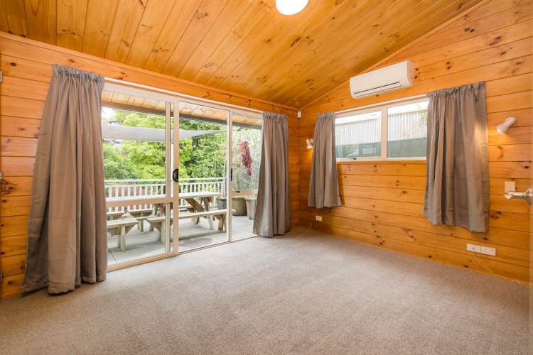 7 Scarlock Avenue Browns Bay_5