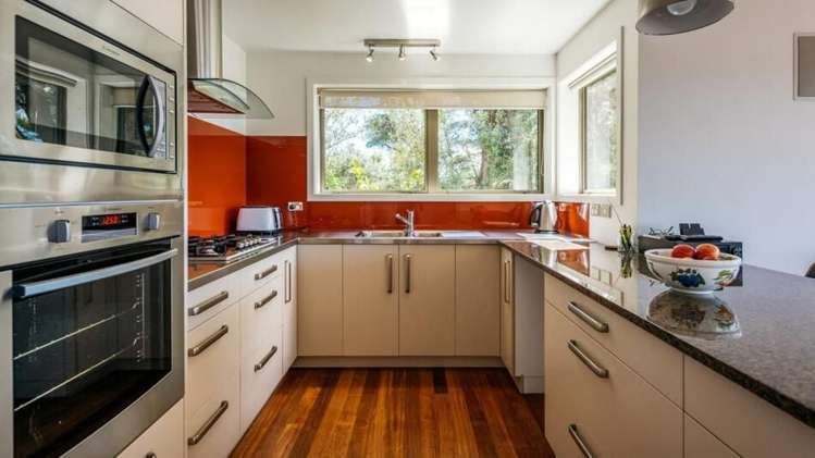 788 Orapiu Road Waiheke Island_5