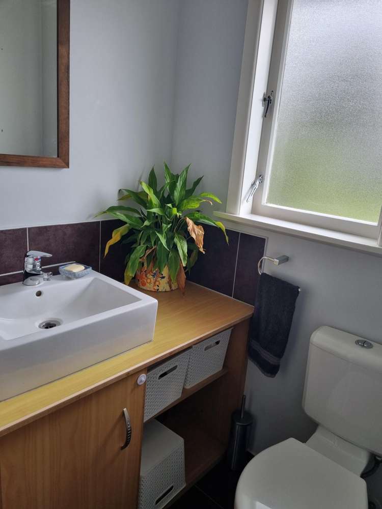 10 Bristol Avenue Brookfield_8