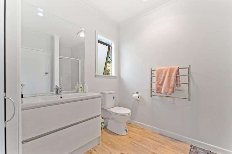 71 Wainui Road Millwater_23