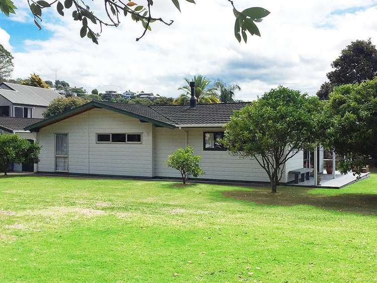 105 Awarua Place Whangamata_13