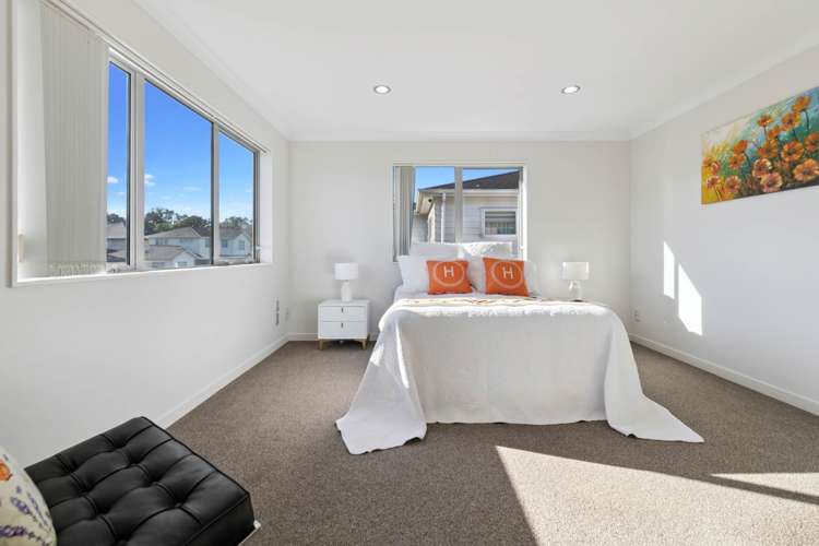8 Castlederg Drive Flat Bush_7