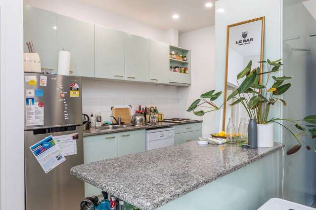 4F/23 Upper Queen Street City Centre_1