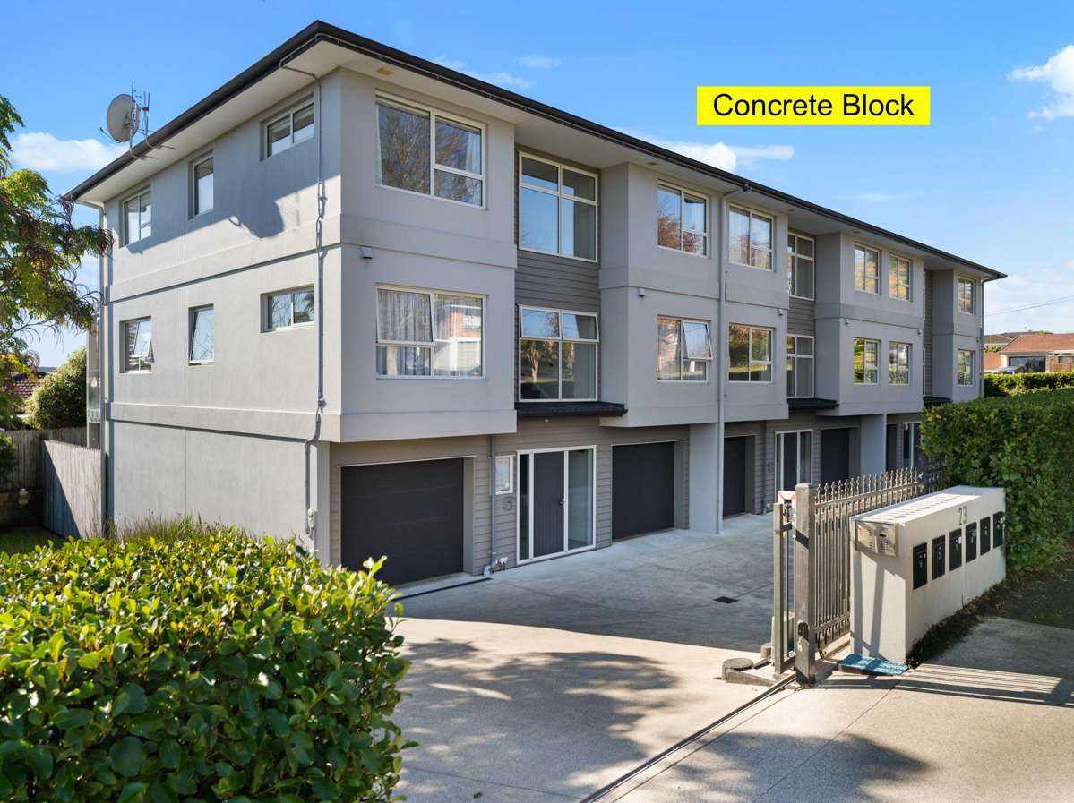 2/23 Wellington Street_0