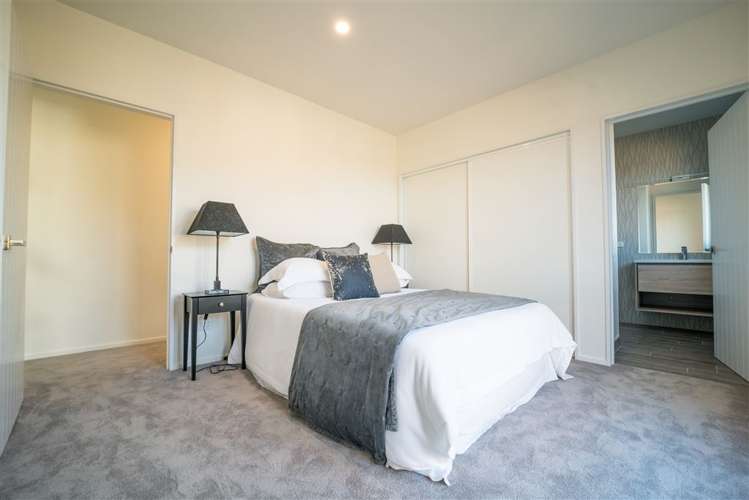 17 Edwin Ebbett Place Wigram_13