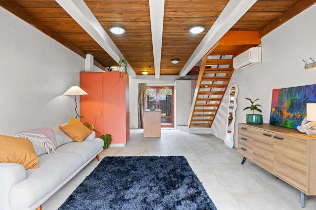 Solid as Concrete, Freehold & the owner has moved!