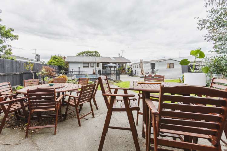 27 Clarence Cox Crescent Pirimai_17