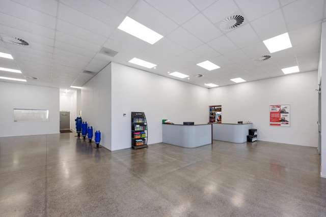 211 Roscommon Road Wiri_1