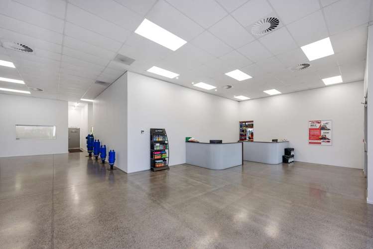 211 Roscommon Road Wiri_1