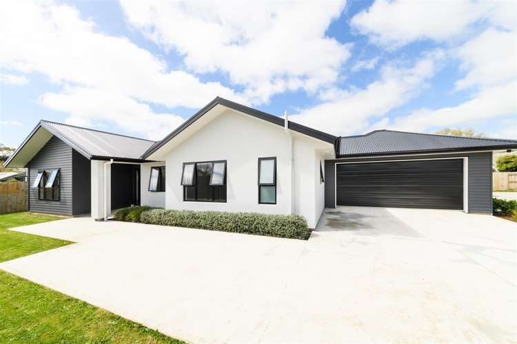 170 Bridge Street Bulls_19